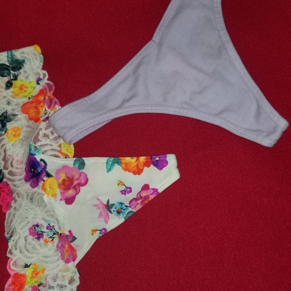 NWT VS thongs - Picture 2 of 4